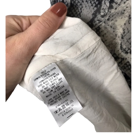 Style Rack | Spaghetti strap snake print tank top - Picture 7 of 8